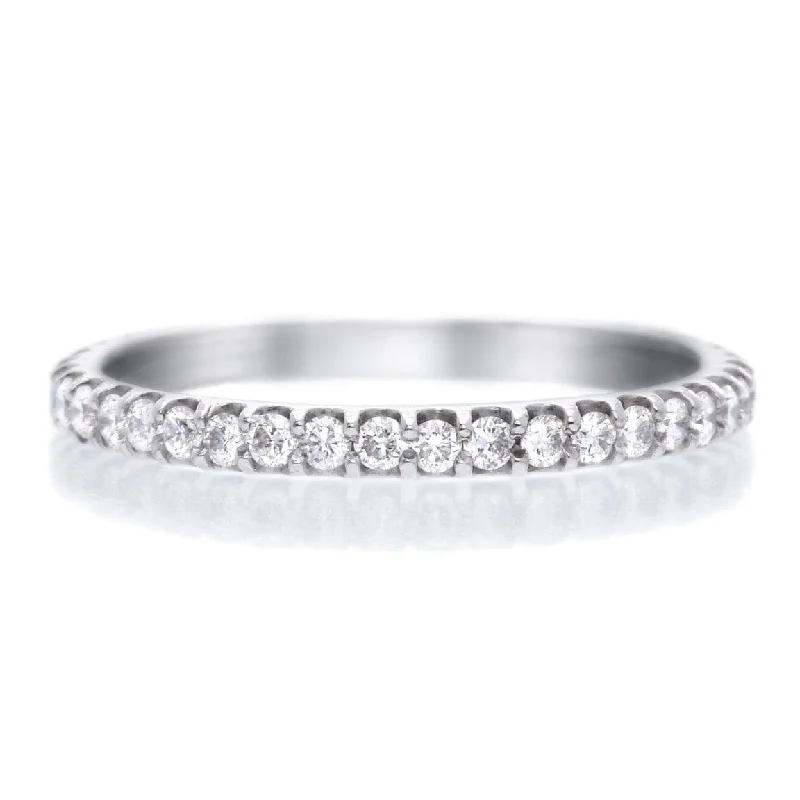 18K White Gold Shared Prong Diamond Eternity Band